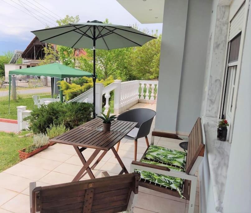 Deppy'S House Κοντά Στα Λουτρά Πόζαρ Apartment Chrysi Bagian luar foto